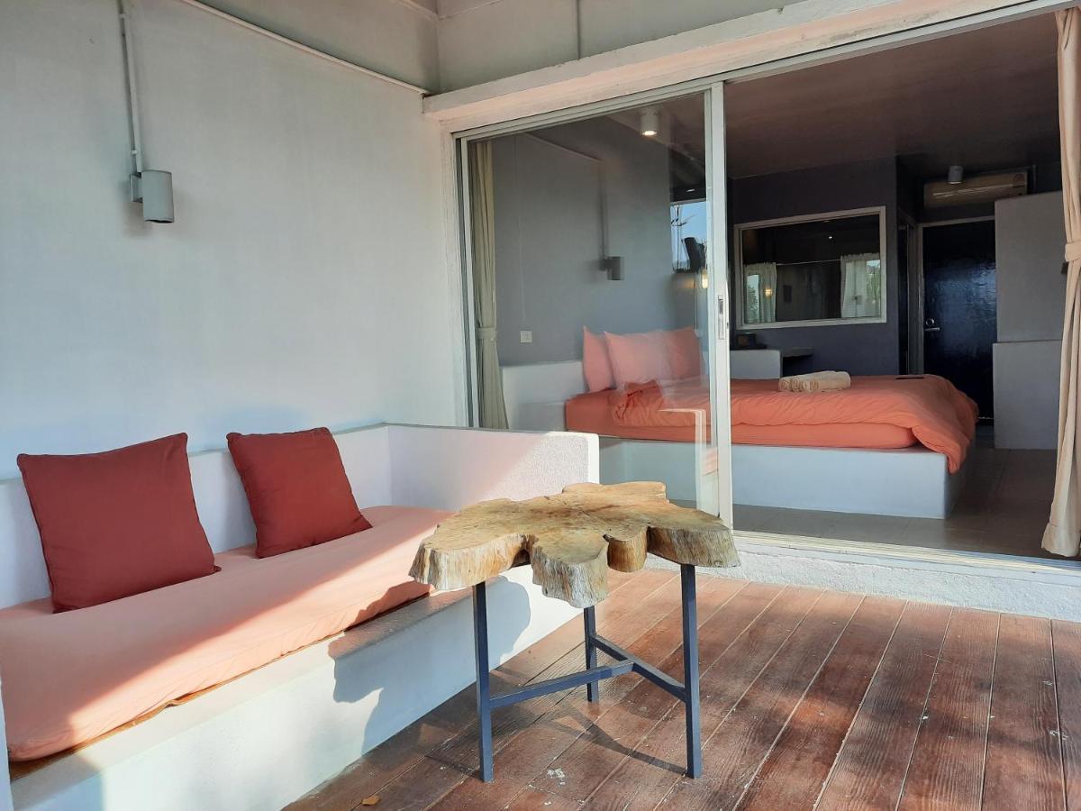 Chasorn Riverside Resort Szajok Kültér fotó